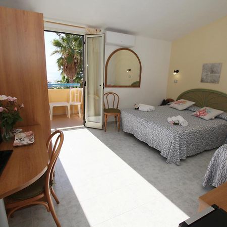 Hotel Grotticelle Капо Ватикано Екстериор снимка