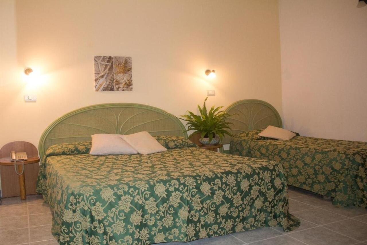 Hotel Grotticelle Капо Ватикано Екстериор снимка