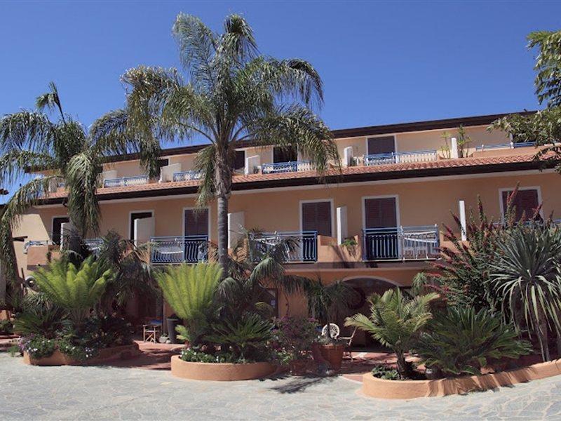 Hotel Grotticelle Капо Ватикано Екстериор снимка