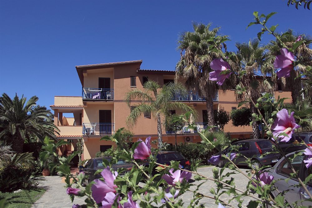 Hotel Grotticelle Капо Ватикано Екстериор снимка