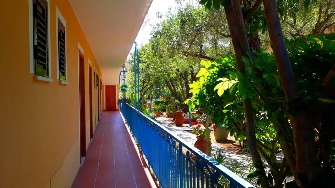 Hotel Grotticelle Капо Ватикано Екстериор снимка