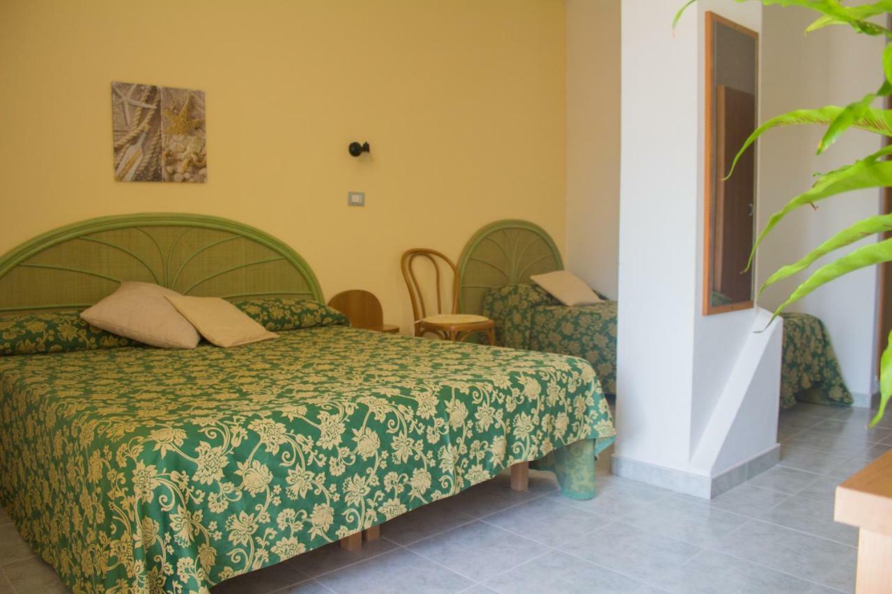 Hotel Grotticelle Капо Ватикано Екстериор снимка